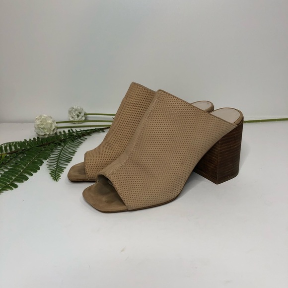 Kenneth Cole Kammie Slip On Tan Peep Toe Mules - Picture 7 of 8